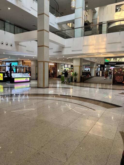 Sunset Luxury Gold Crest Mall Residency Lahore Exterior foto